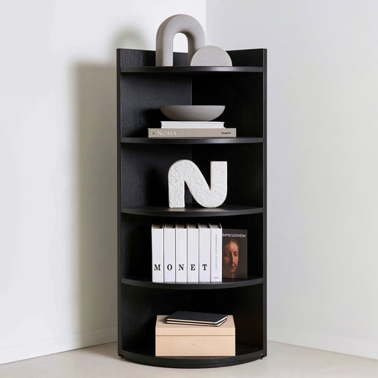 Libreria angolare dalle linee essenziali a cinque livelli, colore nero